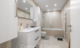 Lujoso y amplísimo apartamento en venta en un exclusivo complejo en Nueva Andalucia, Marbella 54545 