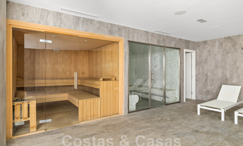 Lujoso y amplísimo apartamento en venta en un exclusivo complejo en Nueva Andalucia, Marbella 54549