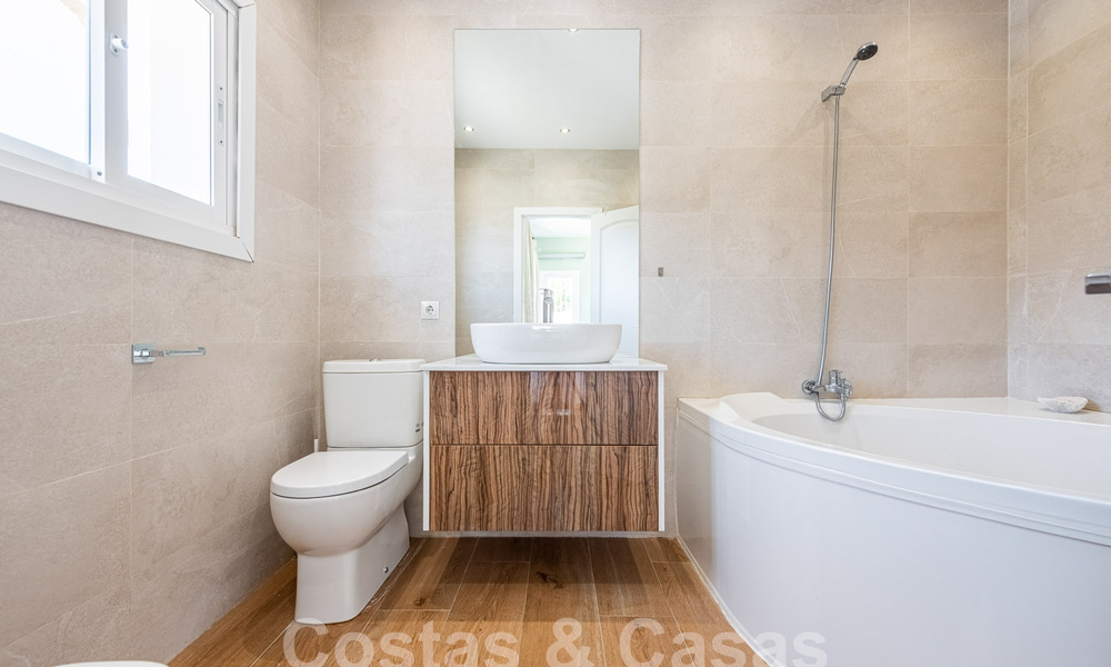 Villa de lujo en venta con amplias vistas al mar en las colinas de Mijas, Costa del Sol 54666