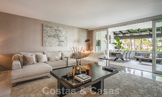 Mundano apartamento de lujo en venta, en Marina Puente Romano en la Milla de Oro de Marbella 53743 