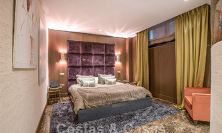 Espaciosa villa de lujo con un estilo arquitectónico moderno-mediterráneo en venta en la prestigiosa zona a lado de la playa de Los Monteros, Marbella Este 54592 