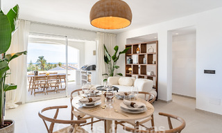 Encantador apartamento de lujo en venta con vistas panorámicas, a poca distancia de Puerto Banús en Nueva Andalucía, Marbella 54377 