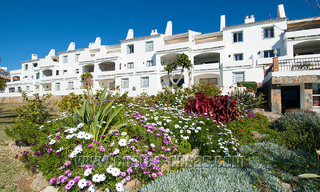 Apartamentos en venta a poca distancia de Puerto Banús en Nueva Andalucía, Marbella 806520 