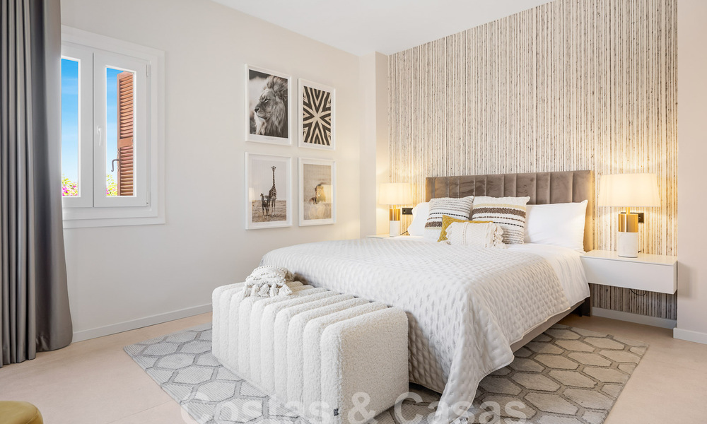 Lujoso ático dúplex con impresionantes vistas al mar en venta en el valle del golf de Nueva Andalucía, Marbella 54629