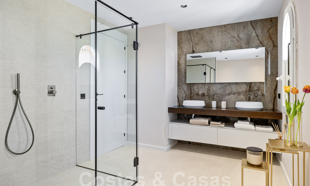 Lujoso ático dúplex con impresionantes vistas al mar en venta en el valle del golf de Nueva Andalucía, Marbella 54633