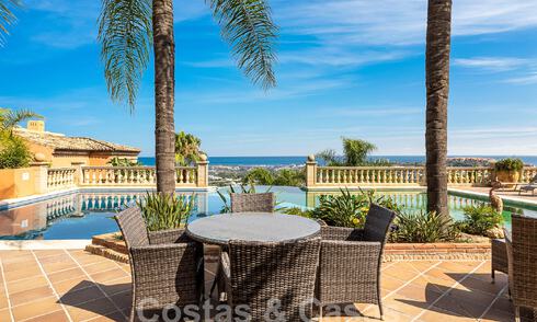 Lujoso ático dúplex con impresionantes vistas al mar en venta en el valle del golf de Nueva Andalucía, Marbella 54635