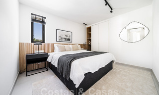 Villa mediterránea de lujo en venta con vistas a la montaña de La Concha, rodeada de los campos de golf del valle de Nueva Andalucía, Marbella 54864 