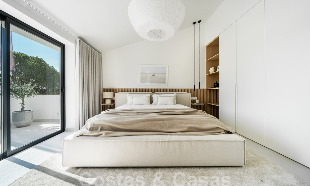 Villa mediterránea de lujo en venta con vistas a la montaña de La Concha, rodeada de los campos de golf del valle de Nueva Andalucía, Marbella 54869