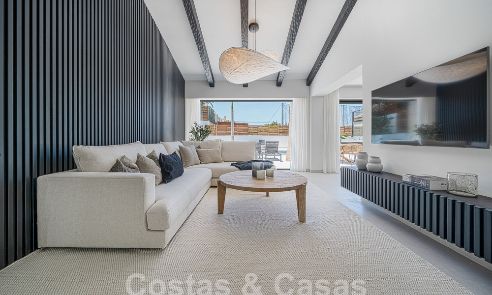 Villa mediterránea de lujo en venta con vistas a la montaña de La Concha, rodeada de los campos de golf del valle de Nueva Andalucía, Marbella 54875