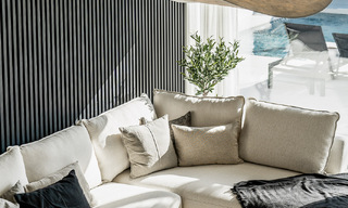 Villa mediterránea de lujo en venta con vistas a la montaña de La Concha, rodeada de los campos de golf del valle de Nueva Andalucía, Marbella 54888 