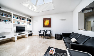 Villa de lujo en venta de estilo arquitectónico español en la prestigiosa urbanización cerrada de Cascada de Camojan, Marbella 54833 