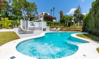 Villa de lujo modernizada en venta en el corazón del valle del golf de Nueva Andalucia, Marbella 54799 