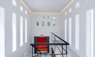 Villa de lujo modernizada en venta en el corazón del valle del golf de Nueva Andalucia, Marbella 54811 