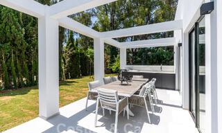 Villa de lujo modernizada en venta en el corazón del valle del golf de Nueva Andalucia, Marbella 54812 