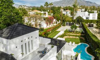 Villa de lujo modernizada en venta en el corazón del valle del golf de Nueva Andalucia, Marbella 62006 