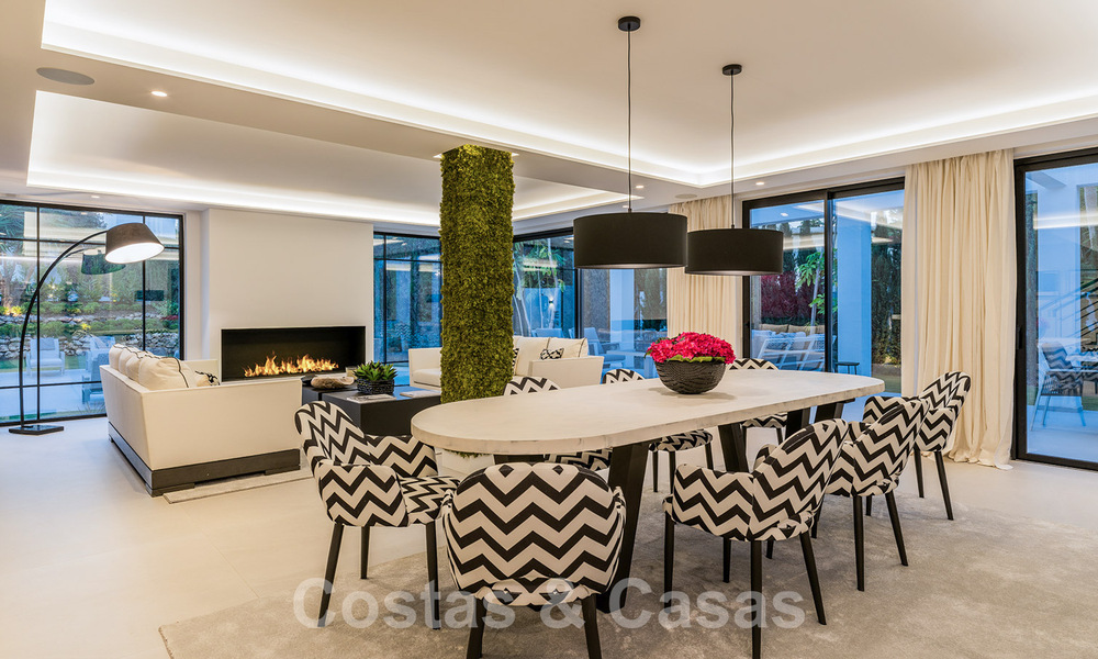 Villa de lujo modernizada en venta en el corazón del valle del golf de Nueva Andalucia, Marbella 62013