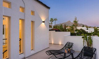 Villa de lujo modernizada en venta en el corazón del valle del golf de Nueva Andalucia, Marbella 62019 