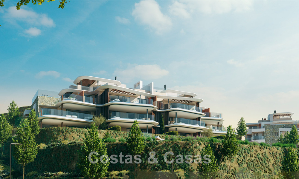 Apartamentos de lujo con diseño innovador en venta en un gran resort de naturaleza y golf en Marbella - Benahavis 54737