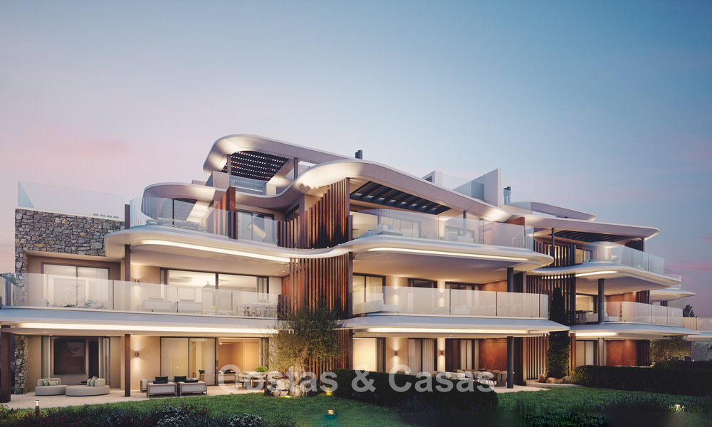 Apartamentos de lujo con diseño innovador en venta en un gran resort de naturaleza y golf en Marbella - Benahavis 54739