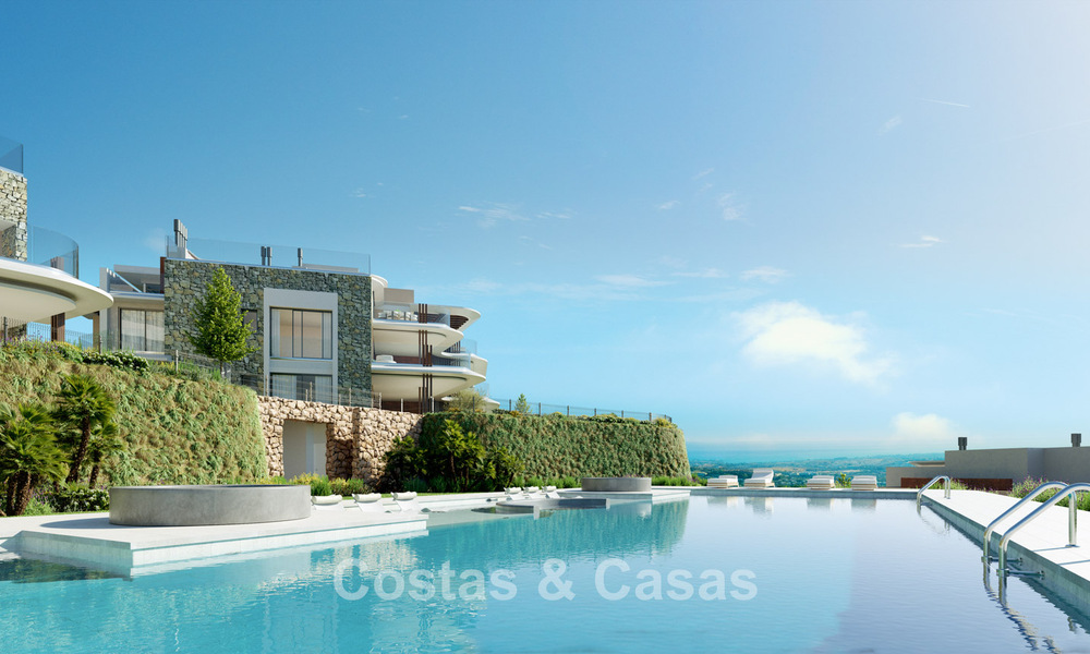 Apartamentos de lujo con diseño innovador en venta en un gran resort de naturaleza y golf en Marbella - Benahavis 54749