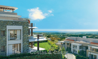Apartamentos de lujo con diseño innovador en venta en un gran resort de naturaleza y golf en Marbella - Benahavis 54756 