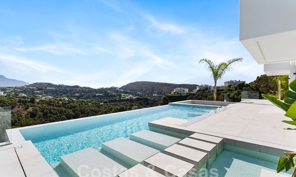 Nueva, moderna villa de lujo en venta con vistas panorámicas en Marbella - Benahavis 61441