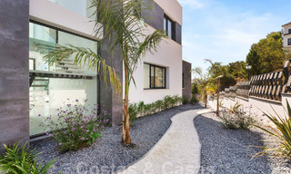 Nueva, moderna villa de lujo en venta con vistas panorámicas en Marbella - Benahavis 61444 