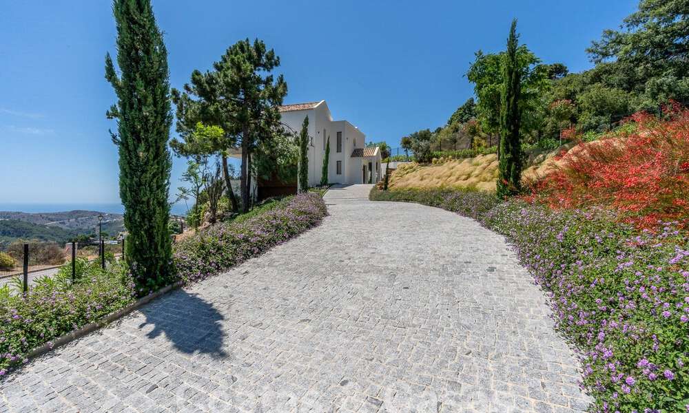 Villa de lujo independiente de estilo andaluz en venta en un entorno fantástico y natural de Marbella - Benahavis 55225