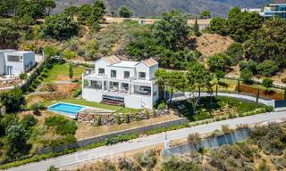 Villa de lujo independiente de estilo andaluz en venta en un entorno fantástico y natural de Marbella - Benahavis 55229 