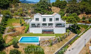 Villa de lujo independiente de estilo andaluz en venta en un entorno fantástico y natural de Marbella - Benahavis 55231 