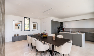 Villa de lujo independiente de estilo andaluz en venta en un entorno fantástico y natural de Marbella - Benahavis 55245 