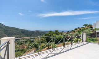 Villa de lujo independiente de estilo andaluz en venta en un entorno fantástico y natural de Marbella - Benahavis 55255 