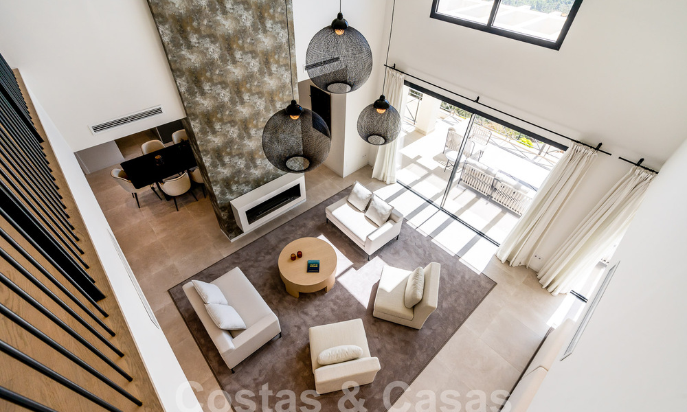 Villa de lujo independiente de estilo andaluz en venta en un entorno fantástico y natural de Marbella - Benahavis 55260