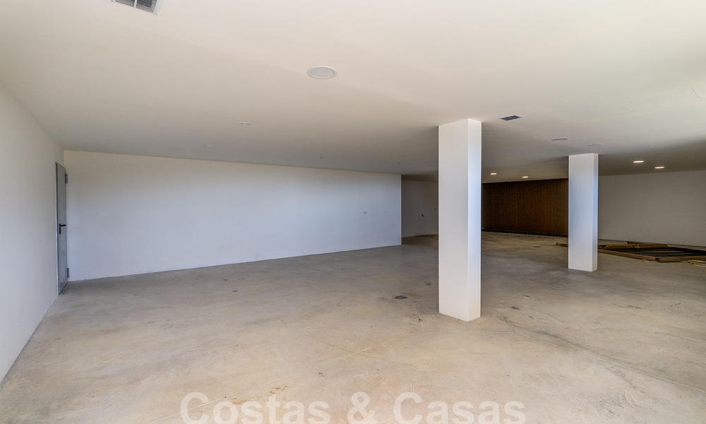 Villa de lujo independiente de estilo andaluz en venta en un entorno fantástico y natural de Marbella - Benahavis 55268