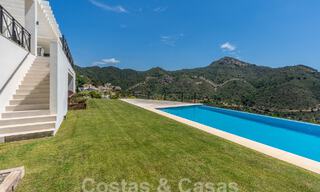 Villa de lujo independiente de estilo andaluz en venta en un entorno fantástico y natural de Marbella - Benahavis 55276 
