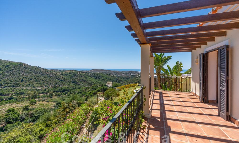 Villa de lujo en venta con vistas panorámicas en urbanización cerrada rodeada de naturaleza en Marbella - Benahavis 55353