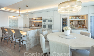 Prestigioso ático en venta con vistas frontales al mar en Puente Romano en la Milla de Oro de Marbella 55087 