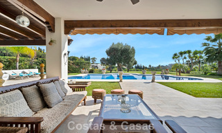 Mansión de lujo de estilo andaluz con vistas al mar en el valle del golf de Nueva Andalucía, Marbella 779213 