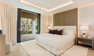 Nueva villa de diseño modernista en venta con vistas al campo de golf en un resort de golf, Marbella - Benahavis 55499 