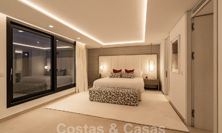 Nueva villa de diseño modernista en venta con vistas al campo de golf en un resort de golf, Marbella - Benahavis 55528 