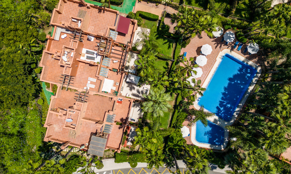 Encantadora casa adosada en venta a poca distancia de la playa, en la Milla de Oro de Marbella 58103