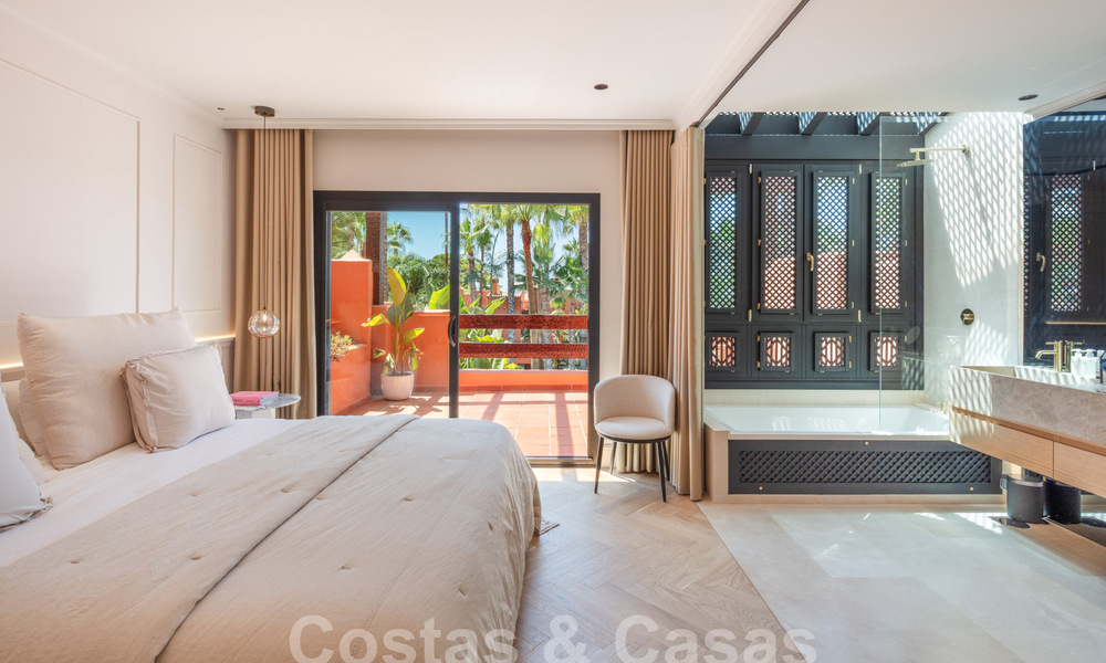 Encantadora casa adosada en venta a poca distancia de la playa, en la Milla de Oro de Marbella 58110
