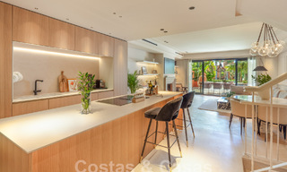 Encantadora casa adosada en venta a poca distancia de la playa, en la Milla de Oro de Marbella 58111 