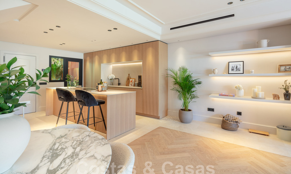 Encantadora casa adosada en venta a poca distancia de la playa, en la Milla de Oro de Marbella 58115