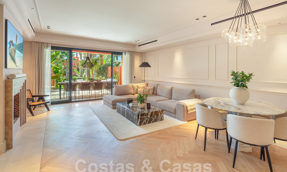 Encantadora casa adosada en venta a poca distancia de la playa, en la Milla de Oro de Marbella 58117