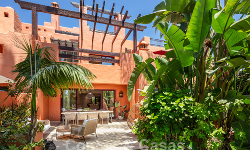 Encantadora casa adosada en venta a poca distancia de la playa, en la Milla de Oro de Marbella 58121