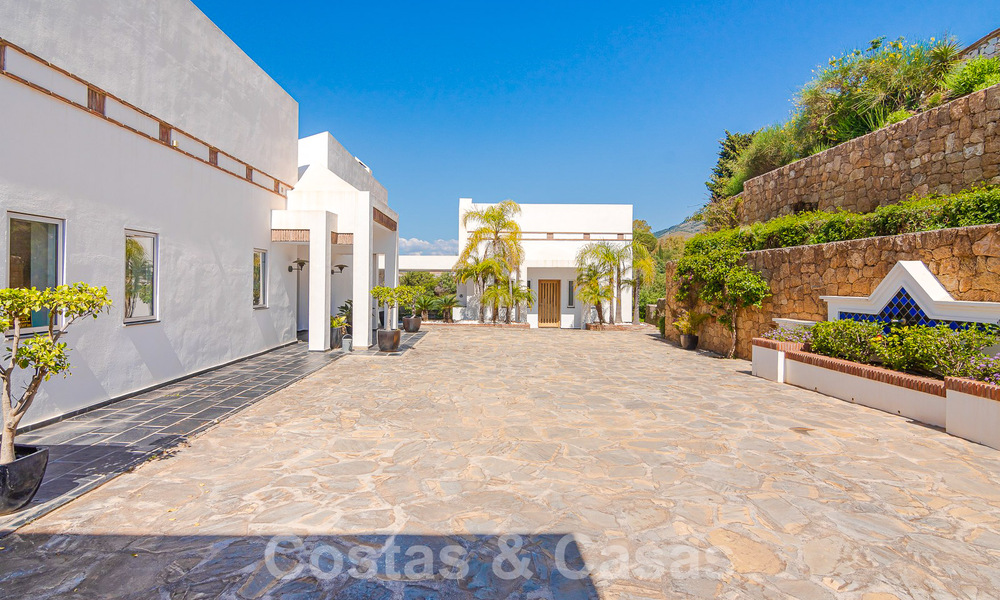 Espaciosa villa de lujo en venta con vistas panorámicas al mar en una gran parcela en Mijas, Costa del Sol 55581