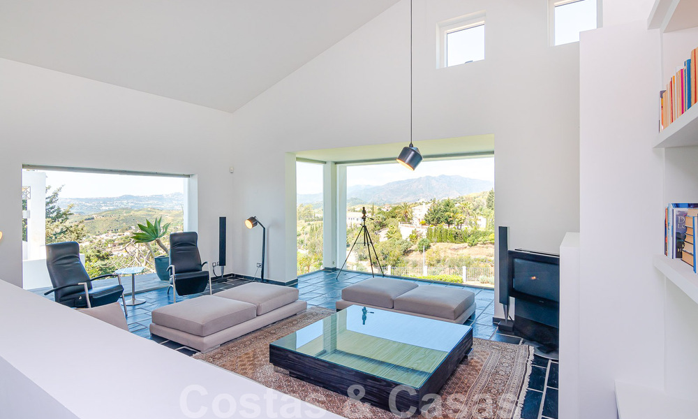 Espaciosa villa de lujo en venta con vistas panorámicas al mar en una gran parcela en Mijas, Costa del Sol 55591