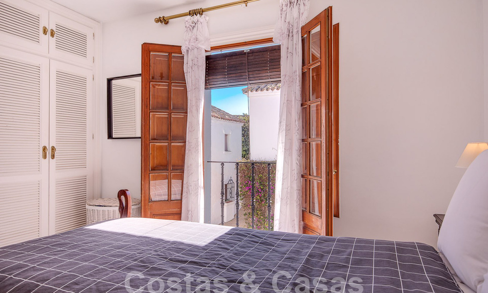 Bonita y pintoresca casa en venta inmersa en el encanto andaluz a un paso de la playa en Guadalmina Baja, Marbella 55383