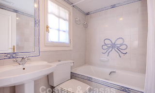 Bonita y pintoresca casa en venta inmersa en el encanto andaluz a un paso de la playa en Guadalmina Baja, Marbella 55384 